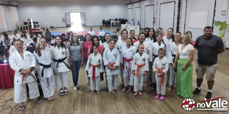 Capinzal sedia 2º Curso Estadual de Técnicos e Árbitros de Karatê e reforça preparação para competições