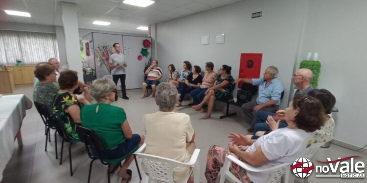 Terceira idade de Ouro conta com oficina de técnicas vocais