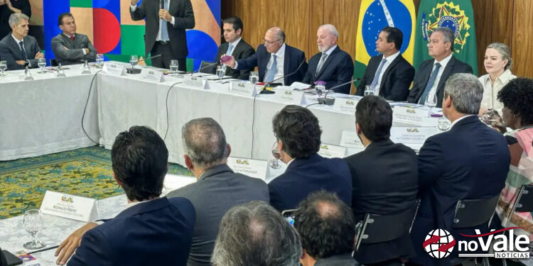 Lula entrega projeto de isenção de IR para quem ganha até R$ 5 mil