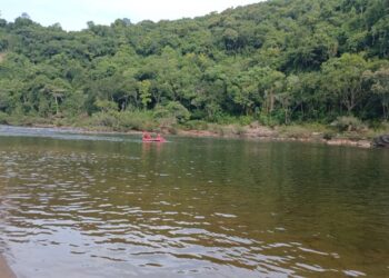 Bombeiros localizam corpo de adolescente que se afogou no Rio do Peixe no Interior de Ipira