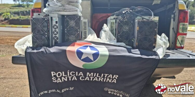 Polícia Militar Rodoviária apreende equipamentos de informática de alto valor em Caçador