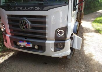 Acidente envolvendo caminhão com placas de Capinzal é registrado no interior de Luzerna