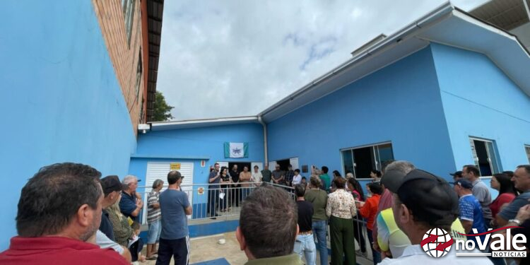 Administração de Capinzal reinaugura Centro de Convivência do Idoso e cancha de bocha no Bairro São Cristóvão