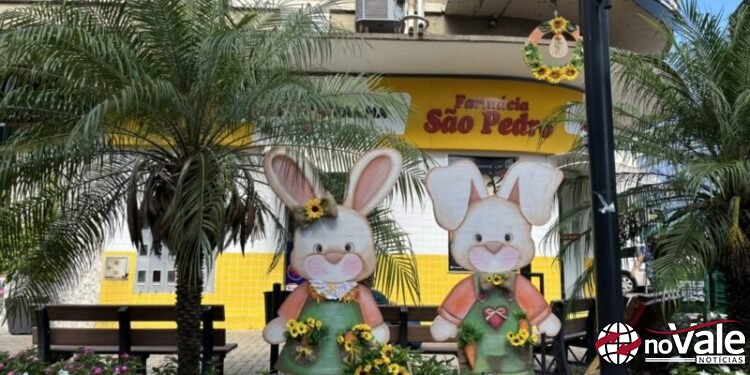Finalizada colocação da decoração de Páscoa em Capinzal