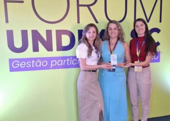 Profissionais da educação de Ouro participaram do Fórum da UNDIME em Florianópolis