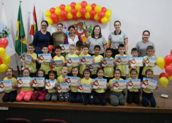 Formatura do PROERD Kids é realizada em Zortéa