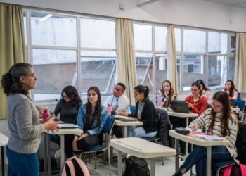 Estudantes têm até esta quarta-feira para se inscrever no Universidade Gratuita