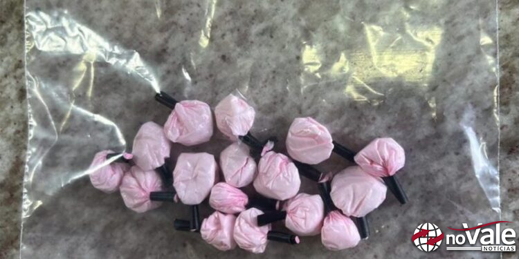 PMRv prende motorista sem habilitação e encontra droga com adolescente em Ibicaré