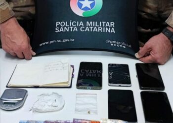 Homem procurado por tráfico é preso pela polícia em Herval d`Oeste