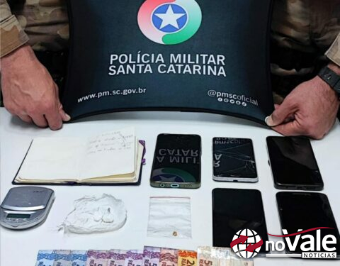 Homem procurado por tráfico é preso pela polícia em Herval d`Oeste