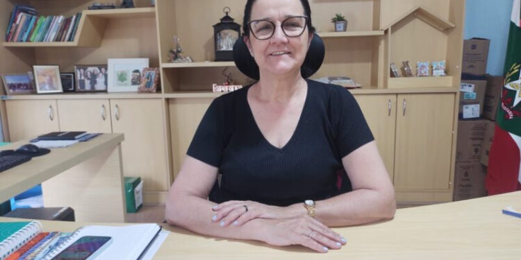 Prefeita Rosane Infeld fala dos investimentos na área da educação em Zortéa