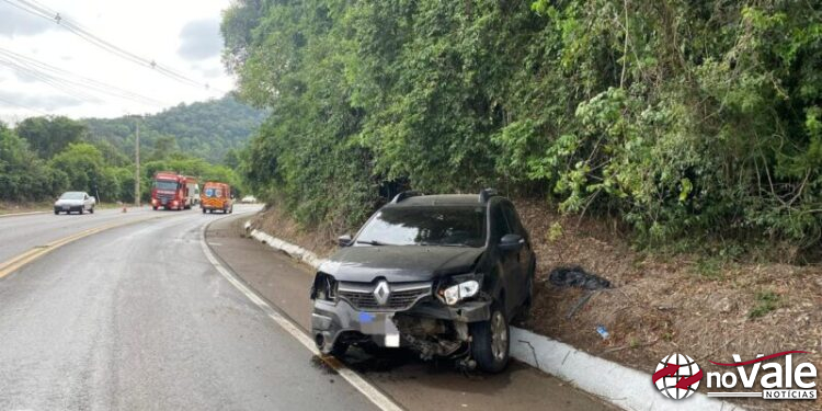 Mulher fica ferida em saída de Pista na SC-135, em Videira