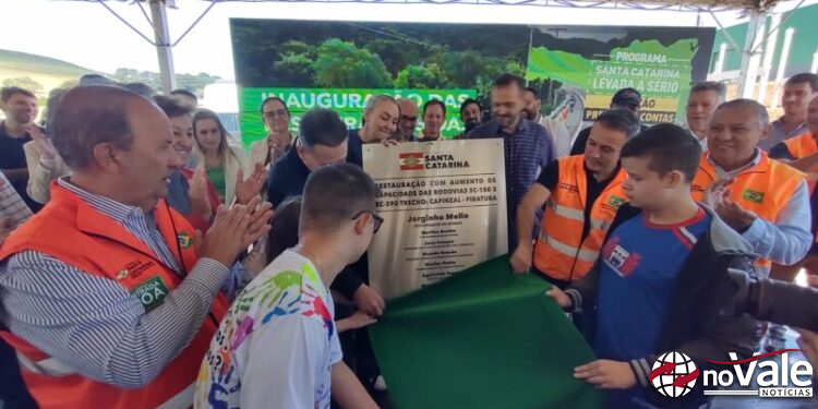 Governador Jorginho Mello entrega revitalização das SCs-150 e 390, entre Capinzal e Piratuba