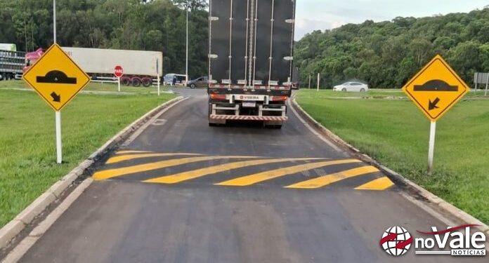 DNIT instala lombadas no Trevão do Irani para reduzir acidentes