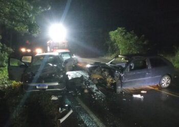 Acidente na SC-135, em Rio das Antas, termina com três feridos