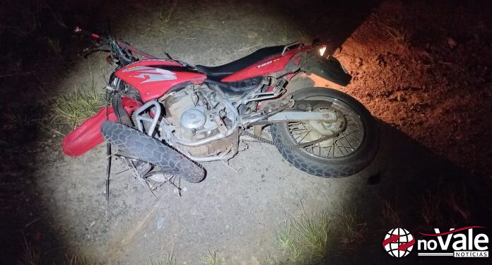 Jovem morre em colisão entre carro e moto na SC-355 em Jaborá