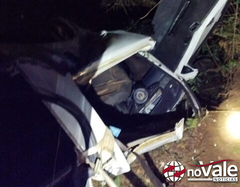 Condutora morre após capotamento na BR-282 em Ponte Serrada