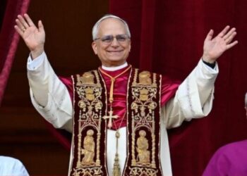 Papa Leão XIV será empossado neste domingo em cerimônia na praça de São Pedro