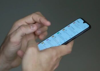 Mulher de Concórdia faz compra de produtos estéticos com pix fraudulento em estabelecimento comercial de Capinzal e é detida