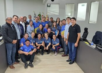 Equipe feminina de bocha de Capinzal recebe Moção de Aplauso da Câmara de Vereadores pela conquista da 1ª Taça Meio-Oeste