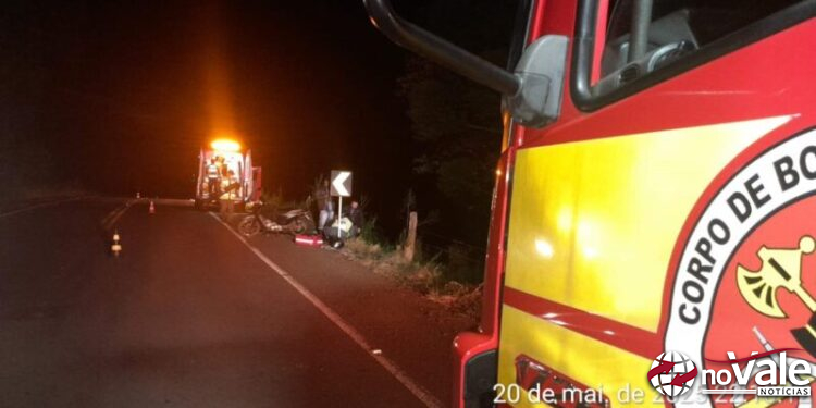 Acidente de moto deixa mulher ferida em Salto Veloso, na SC-464