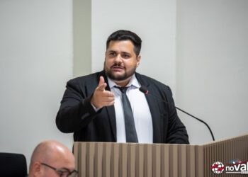 Aprovada moção de autoria do vereador Kaue pressionando o congresso para abrir CPI para investigar o rombo no INSS