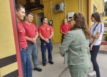 Bombeiros de Capinzal recebem visita especial no dia do aniversário do quartel (Vídeo)
