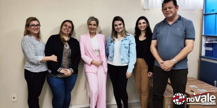 Promotora Karla Bárdio Meirelles realizou visita de trabalho à Secretaria de Saúde e Assistência Social de Piratuba