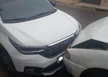 Motorista Embriagado colide em carro estacionado e é preso em Anita Garibaldi