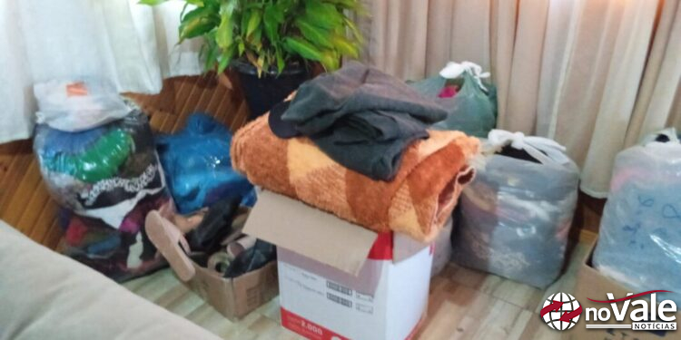 Associação de Moradores Trabalhando por Todos realiza campanha para arrecadar roupas e cobertores em Capinzal
