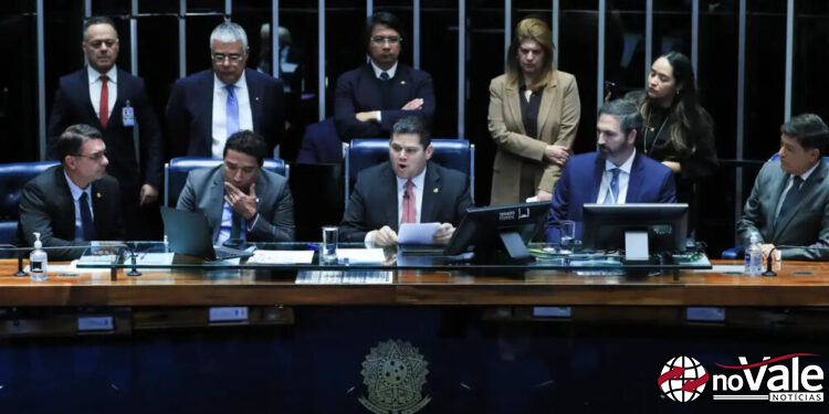 Senado aprova aumento do número de deputados federais para 531