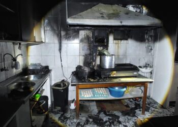 Incêndio em lanchonete mobiliza bombeiros em Videira