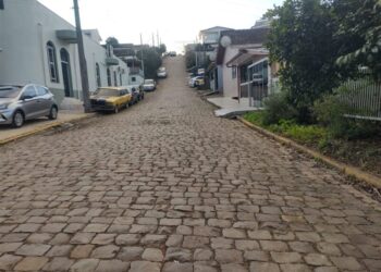 Entregue ordem para pavimentação em concreto da Rua Tertulino Pedro da Silva na Vila Sete