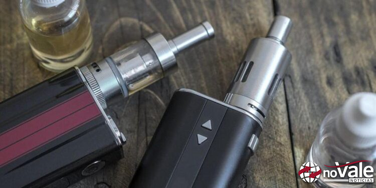 Cada vez mais adolescentes usam o cigarro eletrônico, revela pesquisa