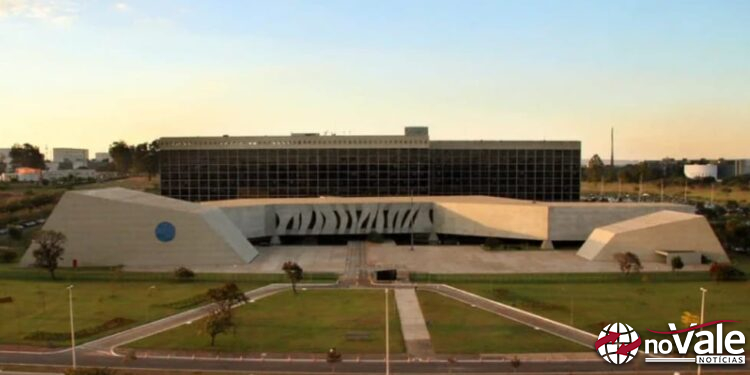 Justiça nega liberdade a mulher acusada de furtos em Ipira e Piratuba