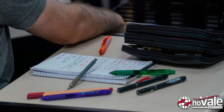 Educação de SC lança Disque-Denúncia 0800 para os programas Universidade Gratuita e Fumdesc