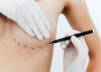 Nova lei amplia acesso a cirurgia reparadora de mama