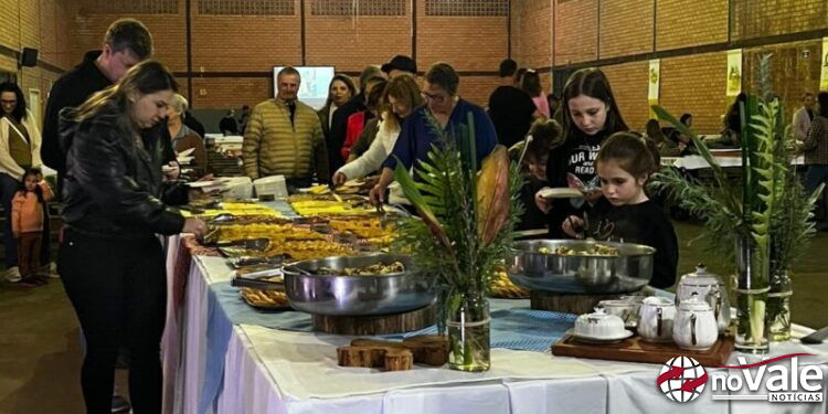 Café Colonial marca início da 40ª Festa do Colono de Ouro com grande sucesso (vídeo)