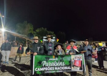 Delegação de Capinzal é recepcionada com festa após conquistas inéditas no Rodeio Nacional de Cristalina (GO)