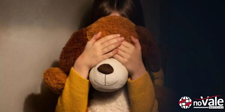 Mãe flagra companheiro praticando abuso contra filha de 11 anos em cidade da região