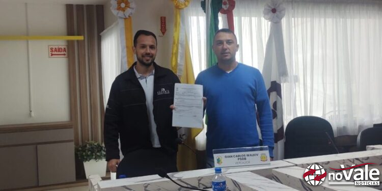 Assinada ordem de serviço para reforma do plenário da Câmara de Vereadores de Ouro