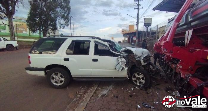 Motorista embriagado quase colide com viatura da PM e bate em máquina agrícola em Campos Novos