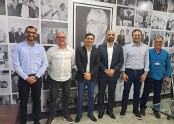 Comitiva de SC conhece projeto de prevenção do Hospital de Amor, referência em tratamento de câncer