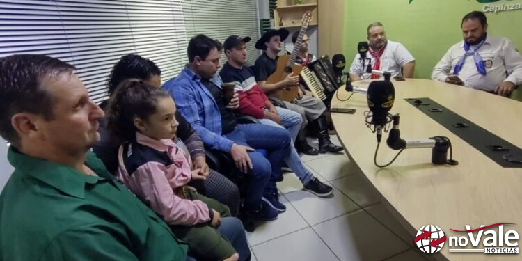 Delegação da 16ª Região Tradicionalista parte rumo a Goiás para o XXIII Rodeio Crioulo de Cristalina