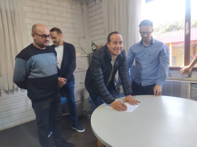 Prefeitura de Capinzal assina ordem de serviço para construção de calçadas na Avenida José Leonardo dos Santos