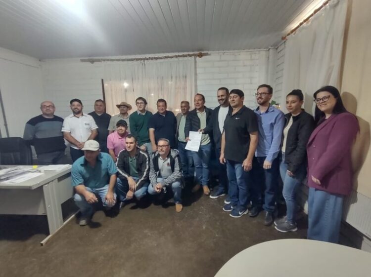 Prefeitura de Capinzal assina ordem de serviço para construção de calçadas na Avenida José Leonardo dos Santos