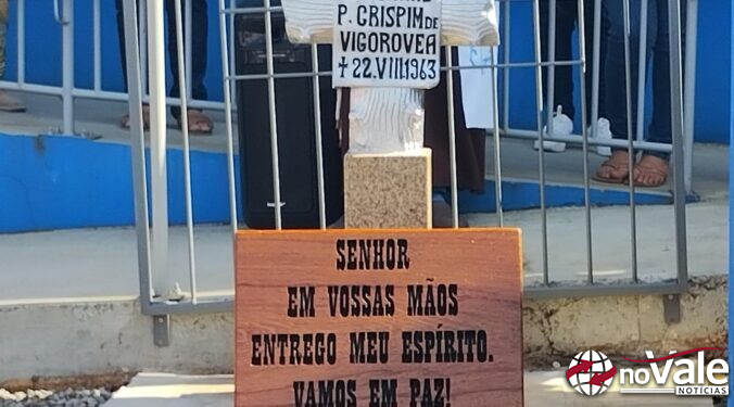 Marco em memória de Frei Crispim foi inaugurado nesta sexta em Capinzal