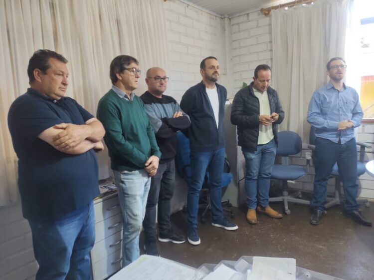 Prefeitura de Capinzal assina ordem de serviço para construção de calçadas na Avenida José Leonardo dos Santos