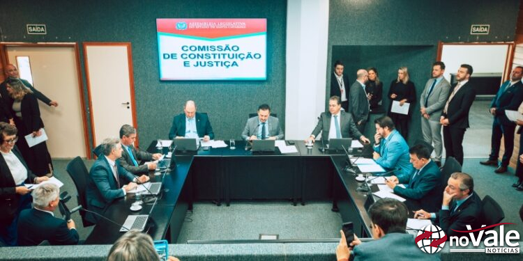 Projeto que normatiza criação e comercialização de animais passa pela CCJ