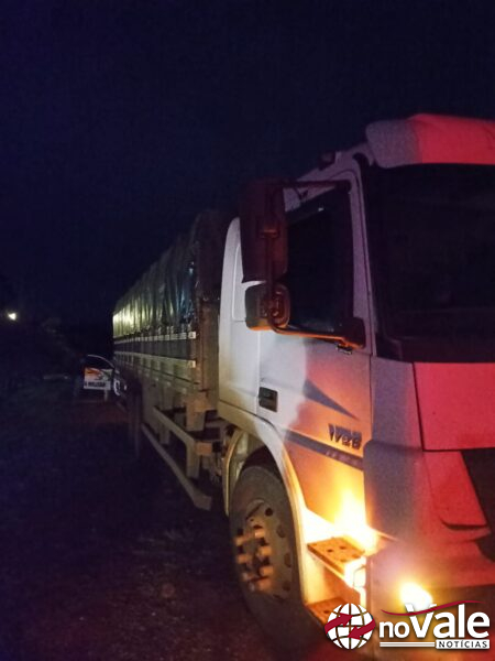 Homem morre em colisão frontal entre carro e caminhão na SC-350